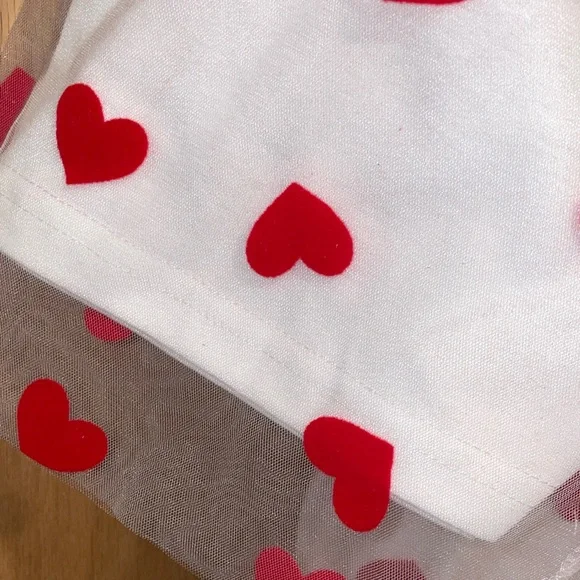 Heart Mesh Overlay Pattern Crewneck Top Size Large New - Picture 4 of 6